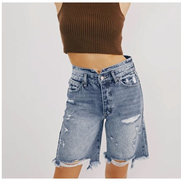 Kancan Shorts Womens 3/25 "Truly High‎ Rise 90's Bermuda Shorts" Distressed Blue - Picture 1 of 12